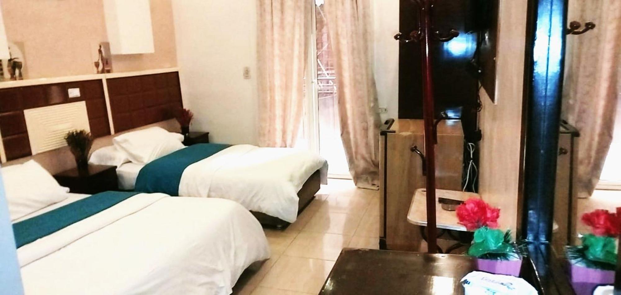 The Hotel Emerald Kairo Bagian luar foto