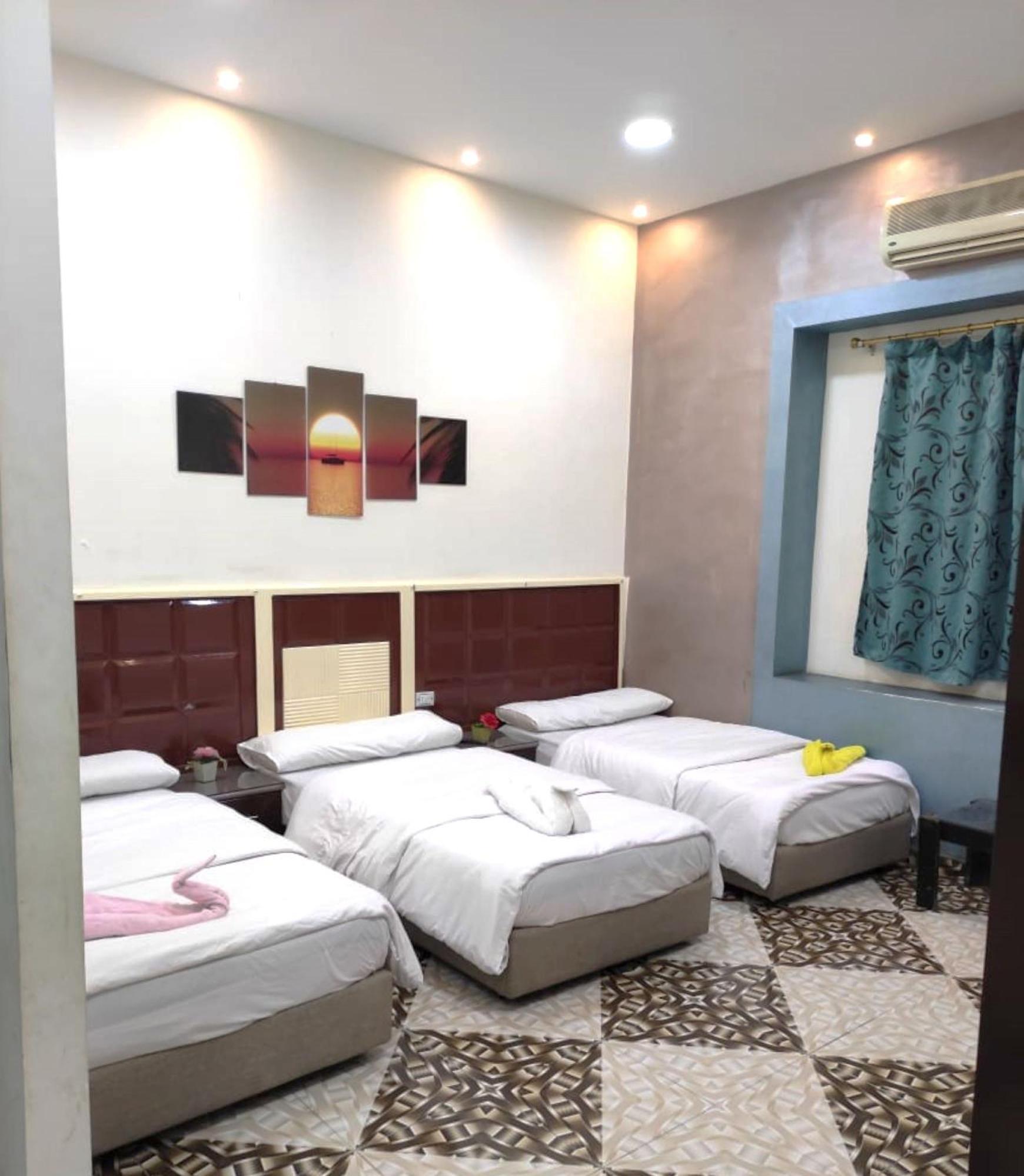 The Hotel Emerald Kairo Bagian luar foto