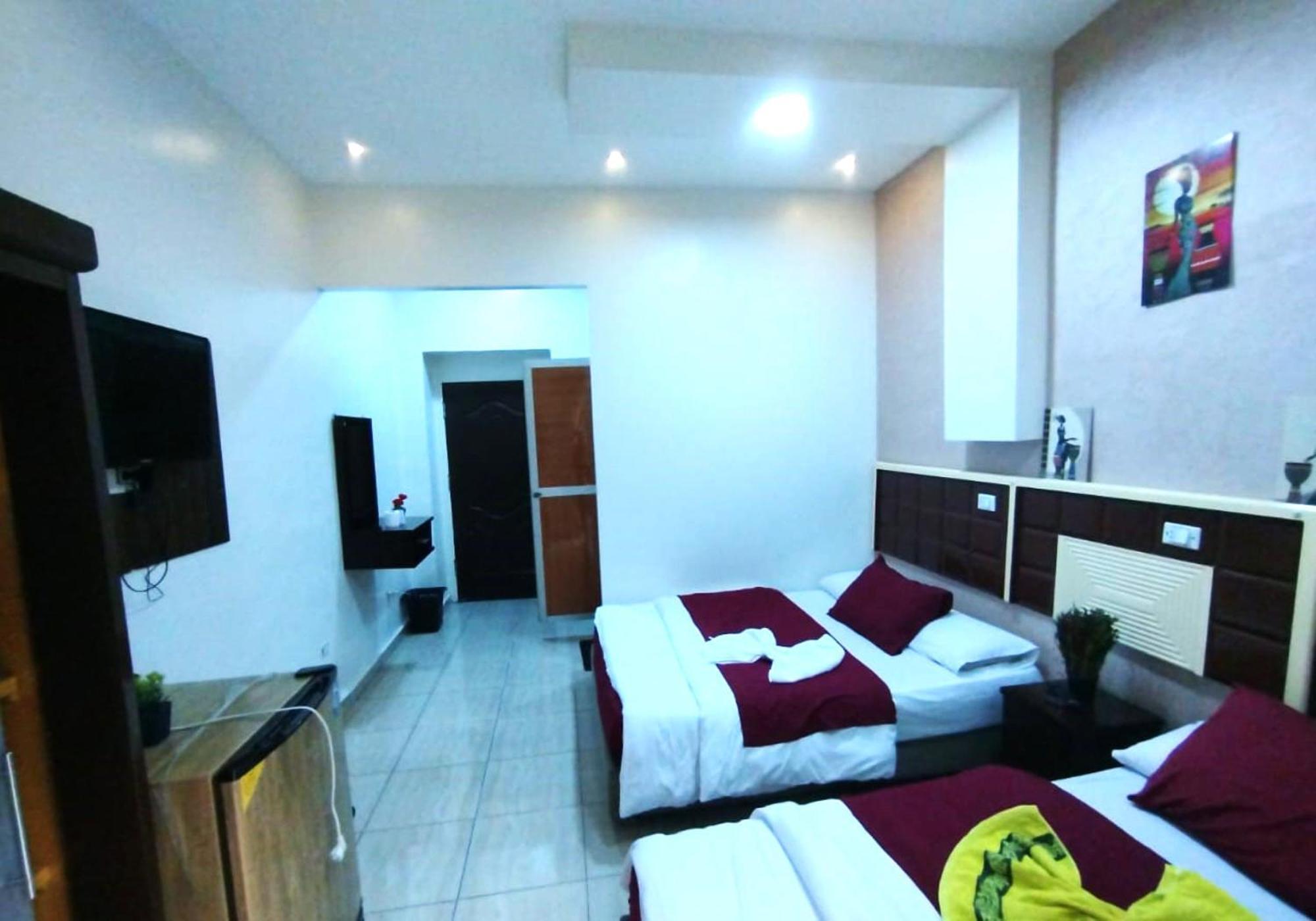 The Hotel Emerald Kairo Bagian luar foto