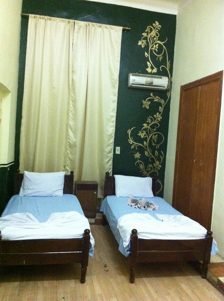 The Hotel Emerald Kairo Bagian luar foto