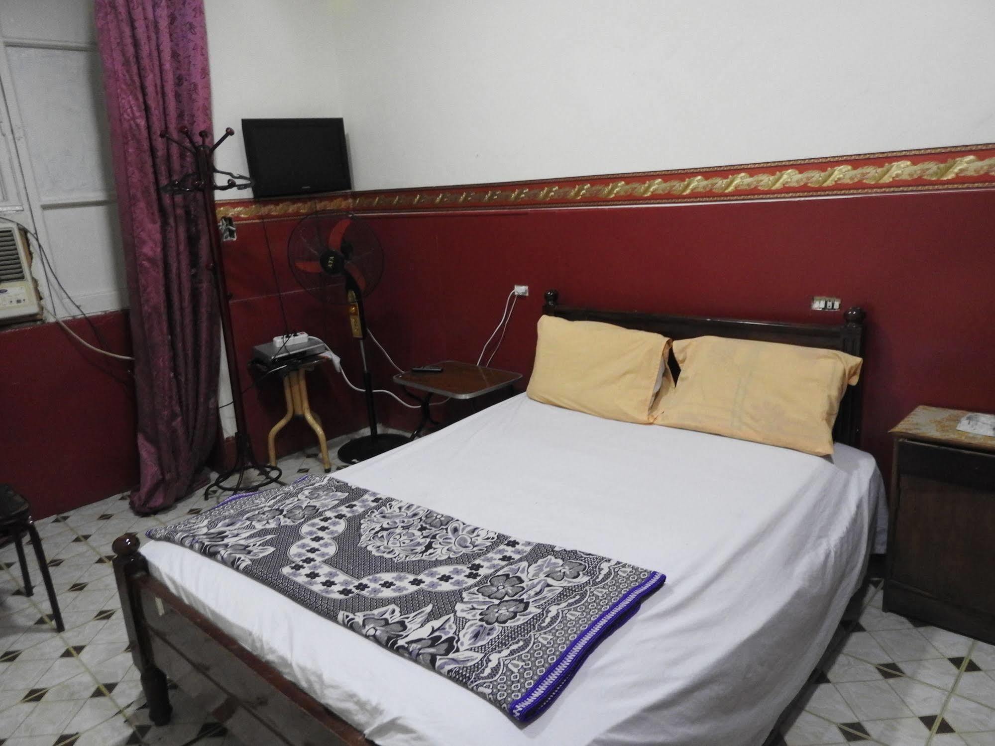 The Hotel Emerald Kairo Bagian luar foto